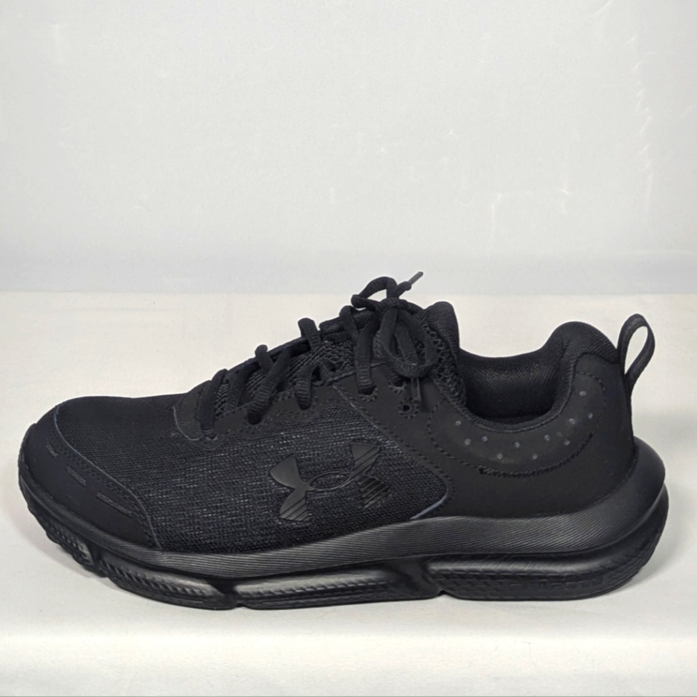 NEW Under Armour Womens Charged Assert 10 Running Shoe Sz 9.5 black
